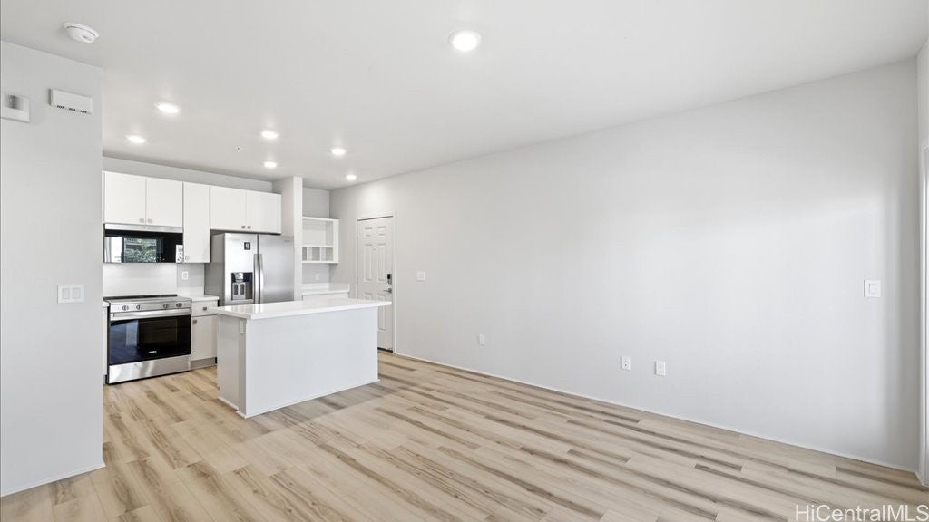 91-3529 Nana Hope Street 2202