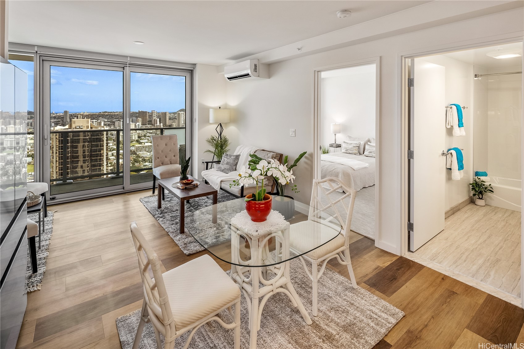 1515 Liona Street 4103