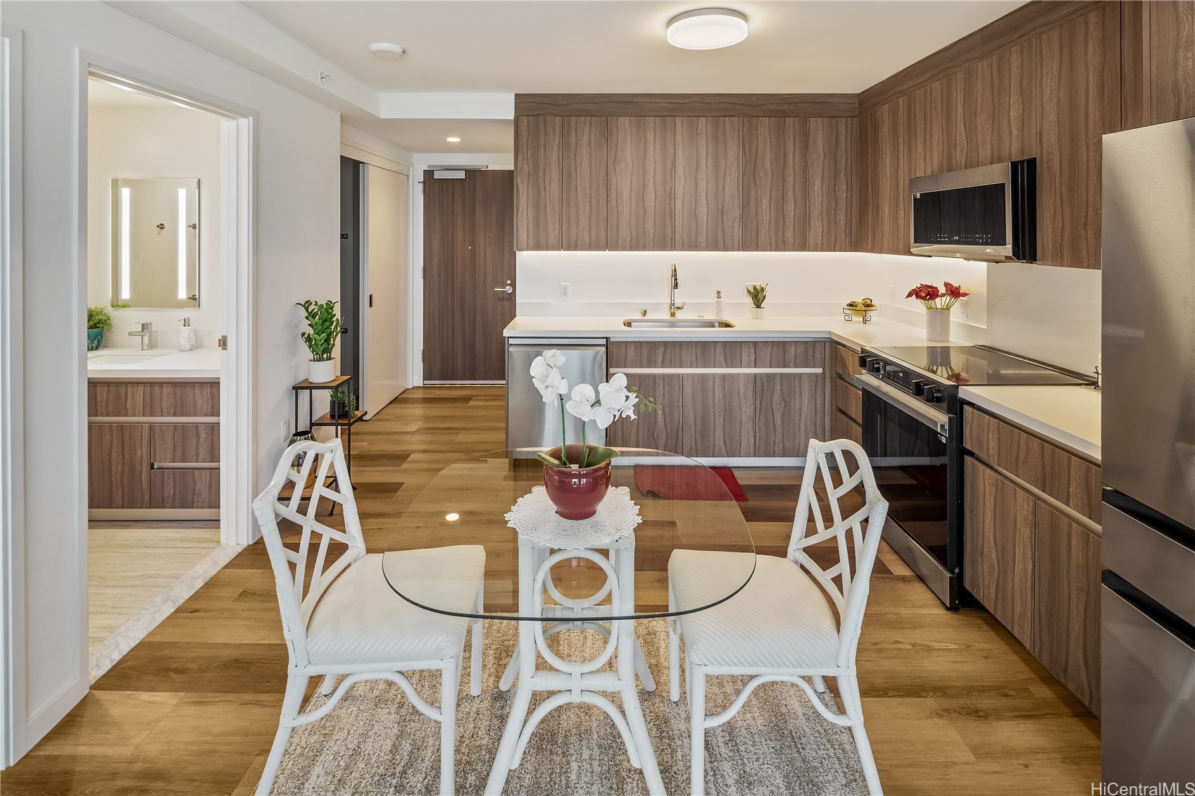 1515 Liona Street 4103