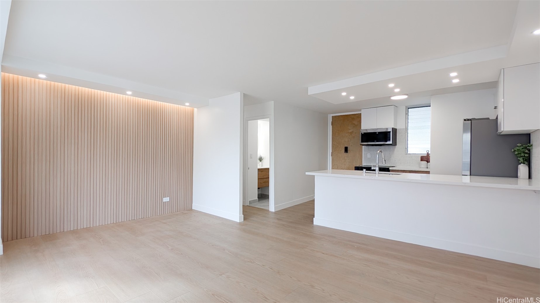 1716 Keeaumoku Street 304