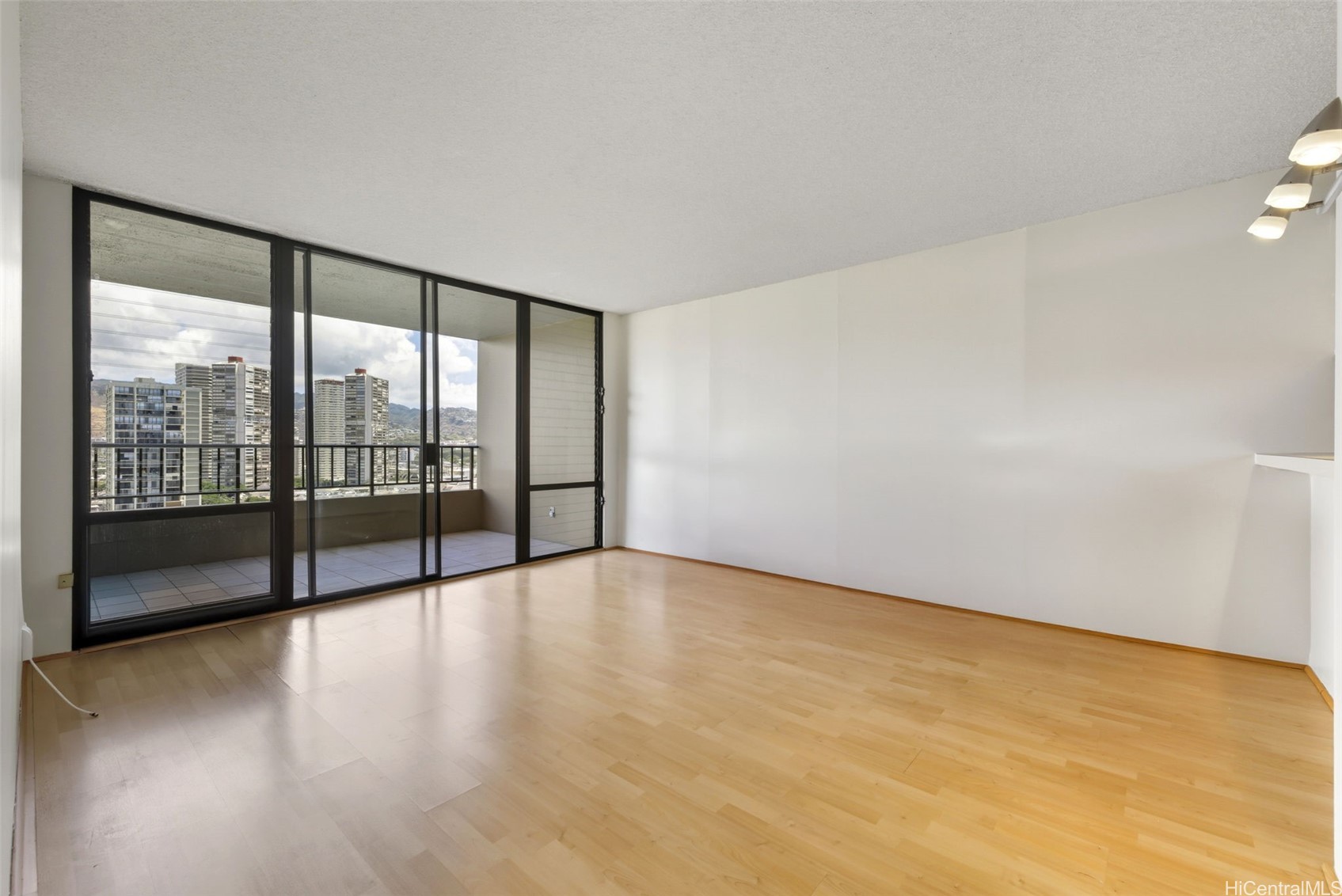 2121 Ala Wai Boulevard 1802