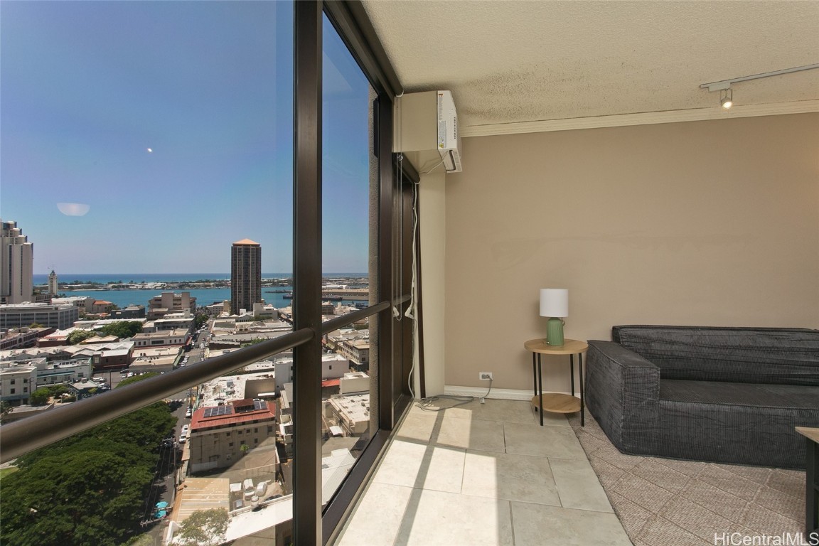 60 N Beretania Street 2008