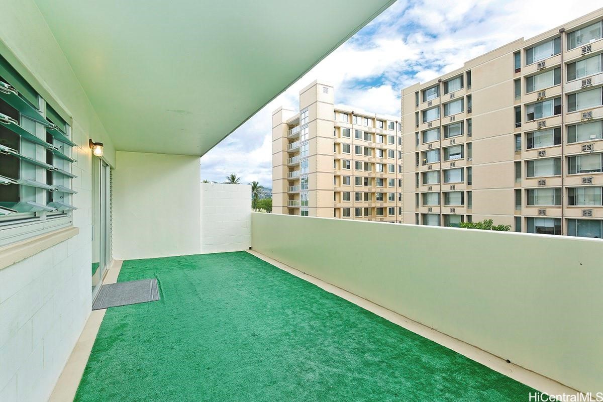 2421 Ala Wai Boulevard 405