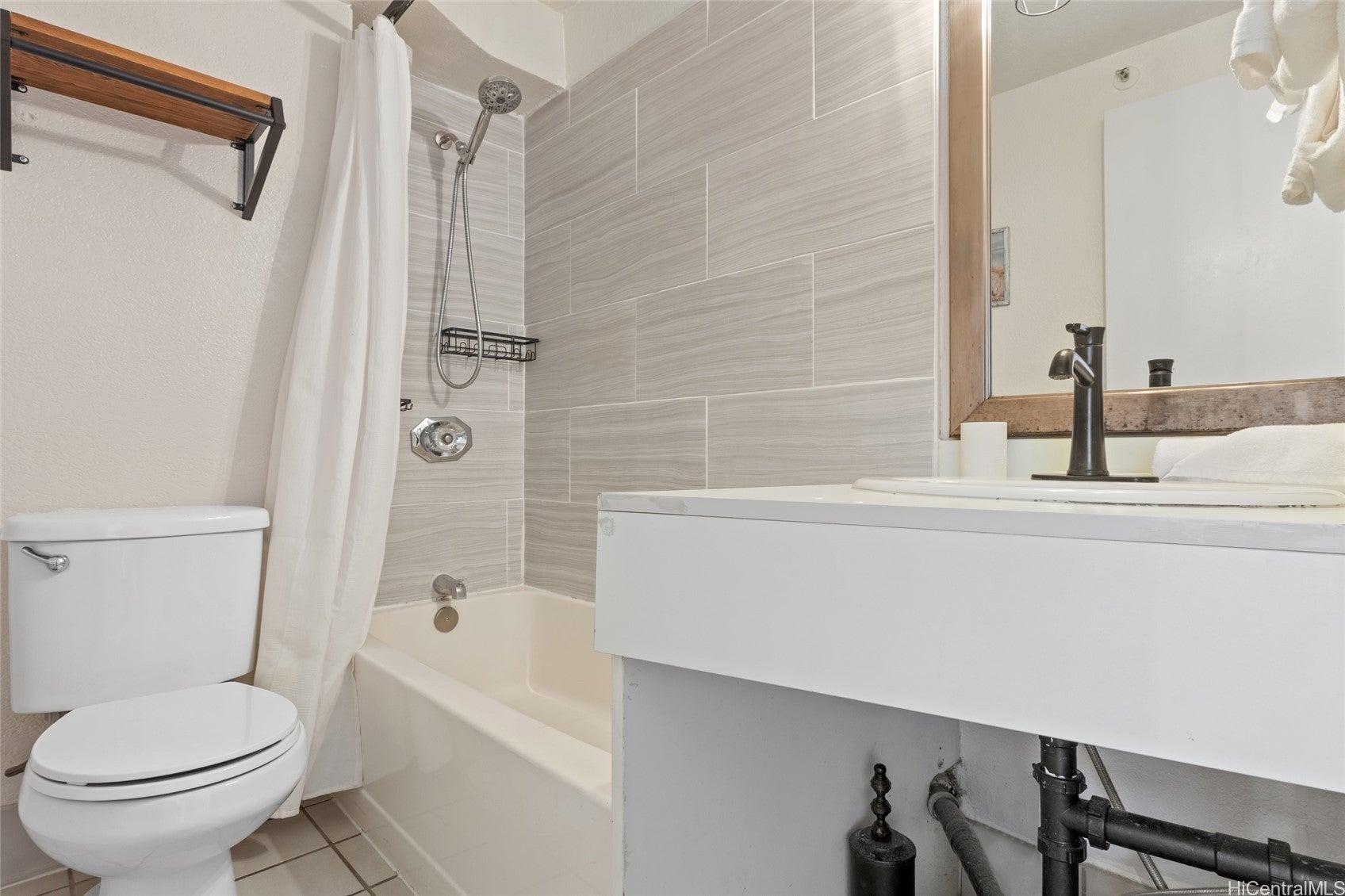 444 Niu Street 1901