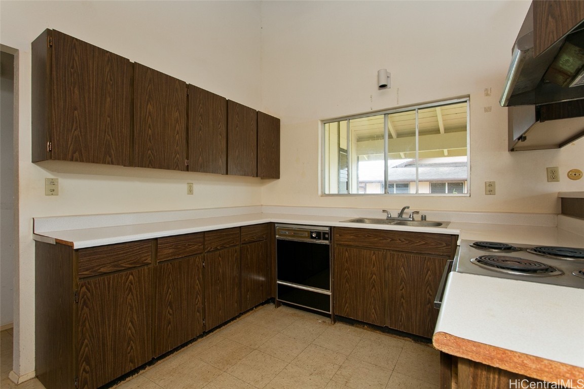 94-215 Kealakaa Place