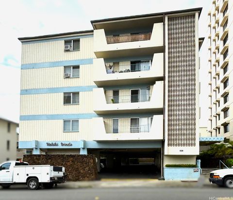Photo of 1642 Kewalo Street #501, Honolulu, HI 96822 (MLS # 202603745)