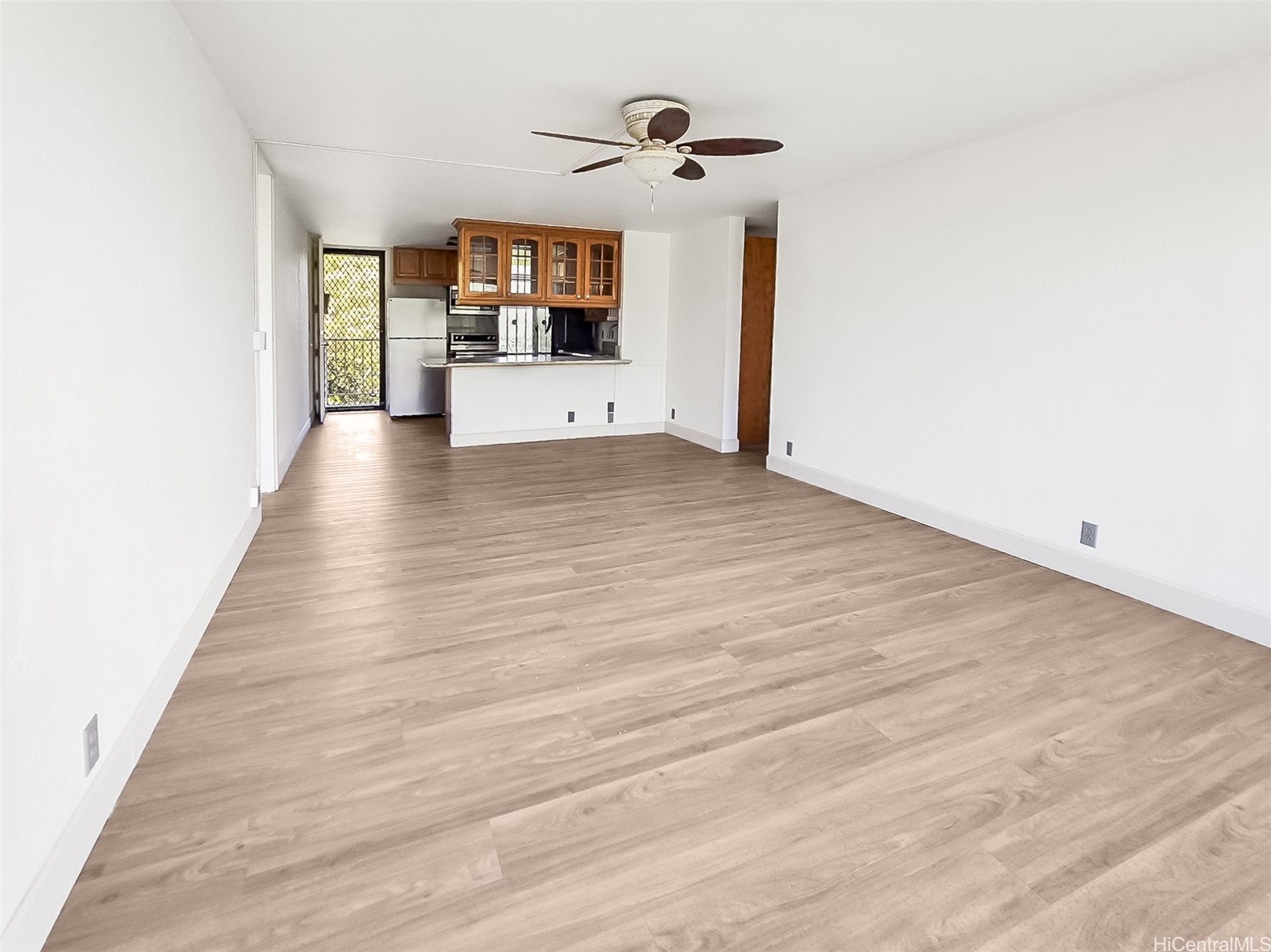 95-273 W Waikalani Drive D906