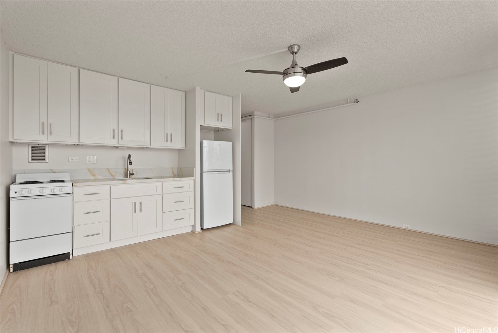 1650 Kanunu Street 1107