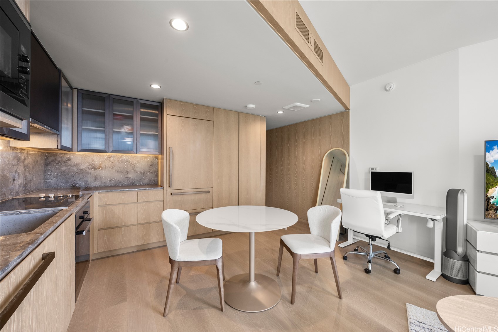 1000 Auahi Street 603