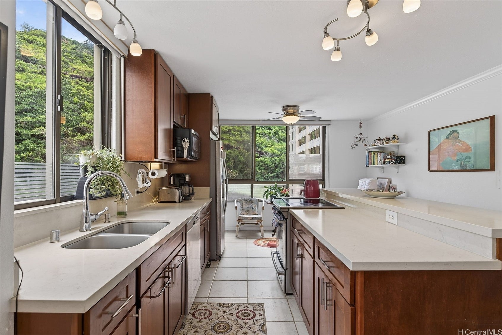 6770 Hawaii Kai Drive 401