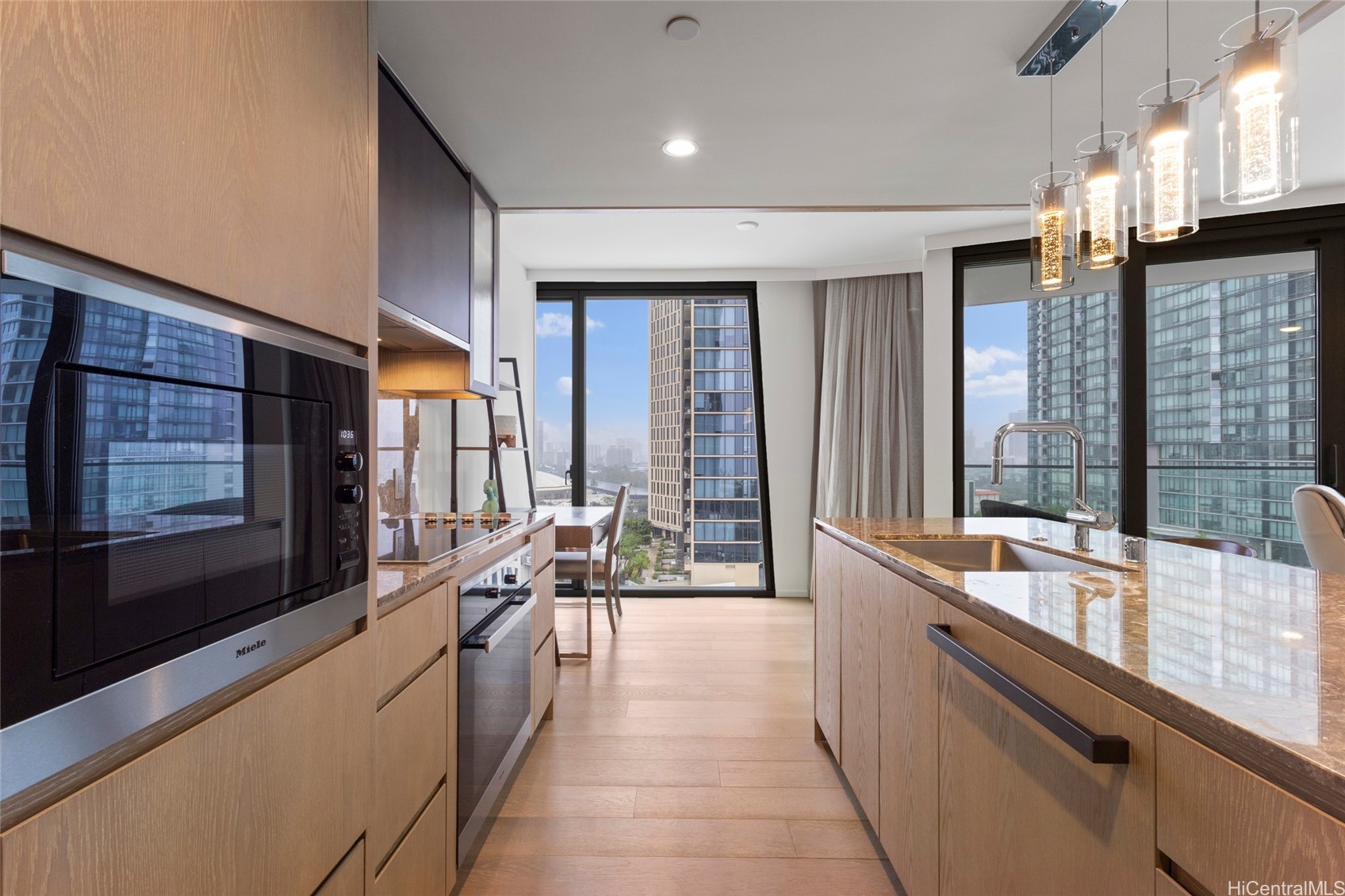 1000 Auahi Street 1310