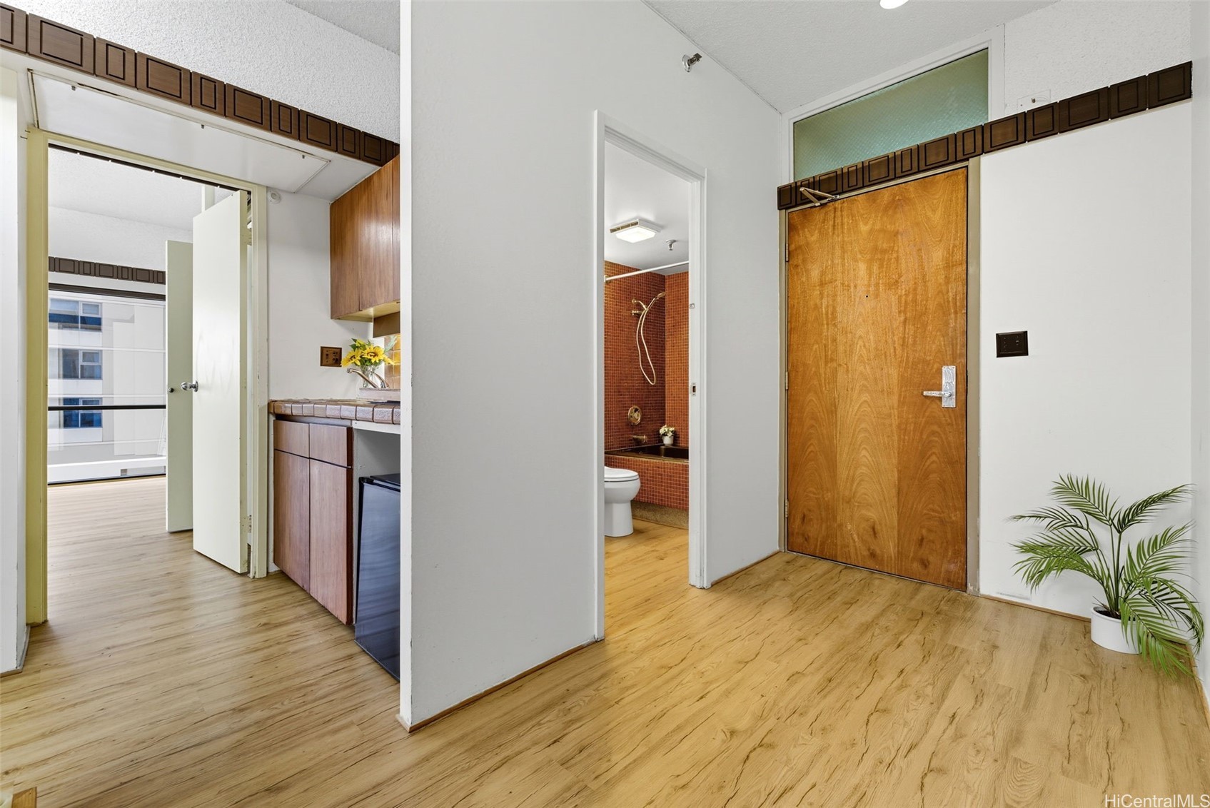 1188 Bishop Street 1105