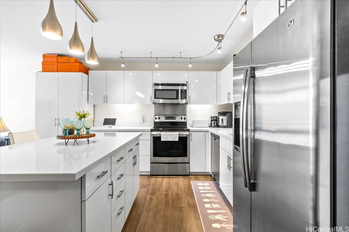 888 Kapiolani Boulevard 1512