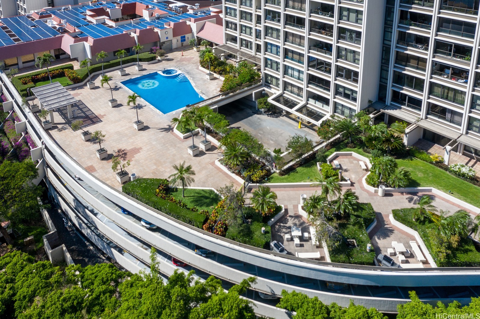 1600 Ala Moana Boulevard 3700
