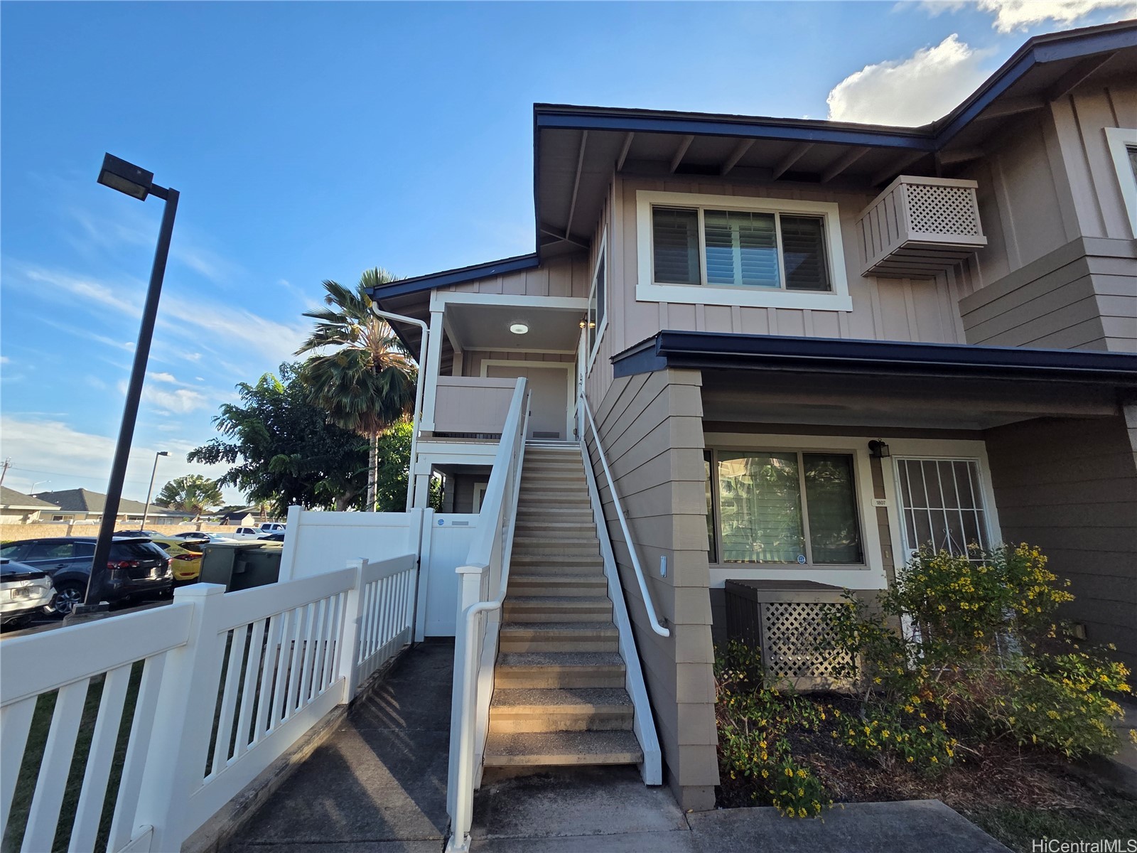 91-1033180 Kamaaha Avenue 1808