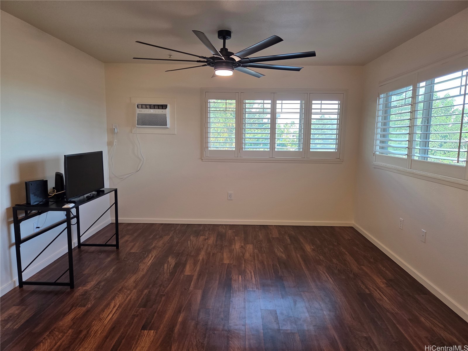 91-1033180 Kamaaha Avenue 1808