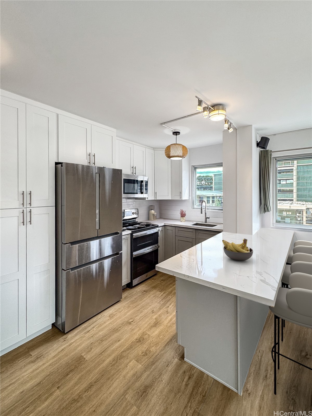 509 University Avenue 201