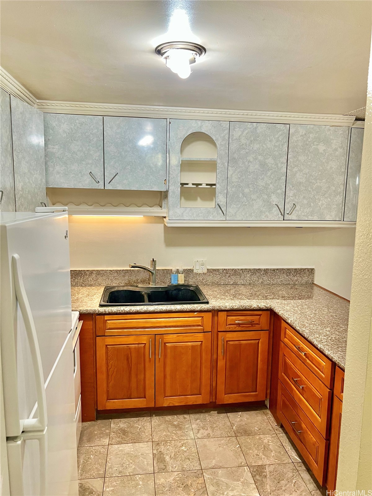 1255 Nuuanu Avenue 407