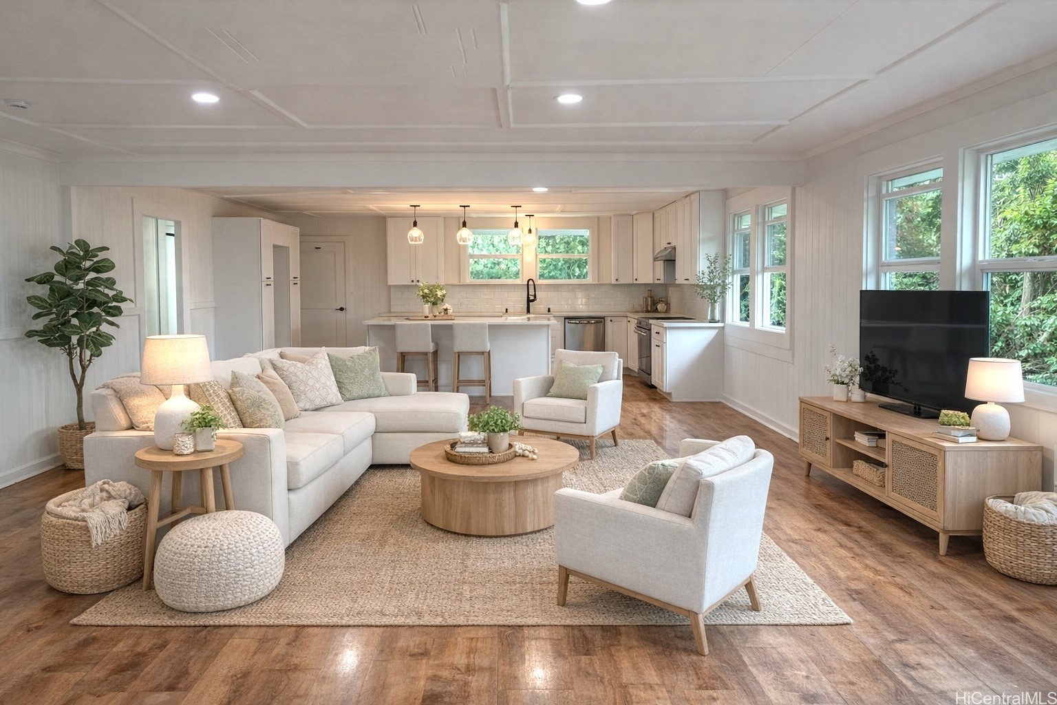 1360 Kaumana Drive