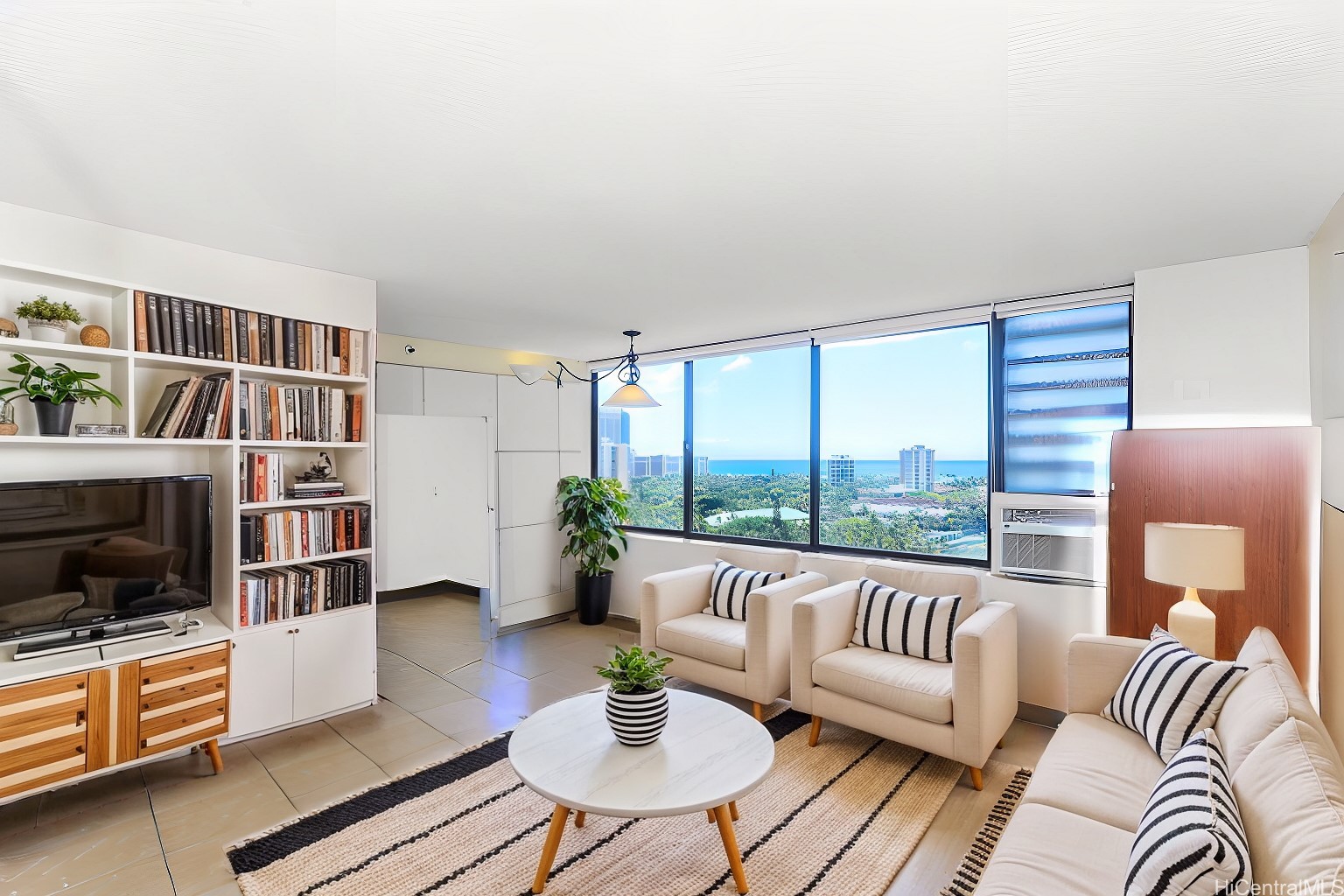 444 Niu Street 1805