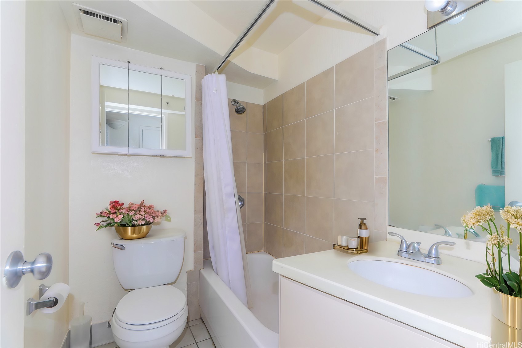 444 Niu Street 1805