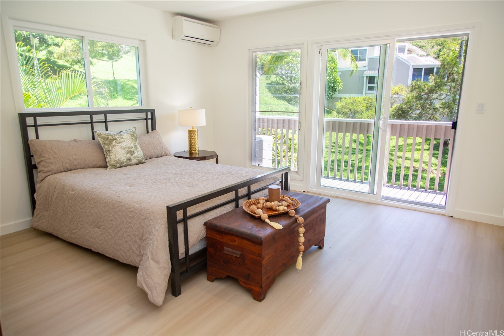 44-105 Laha Street 2506