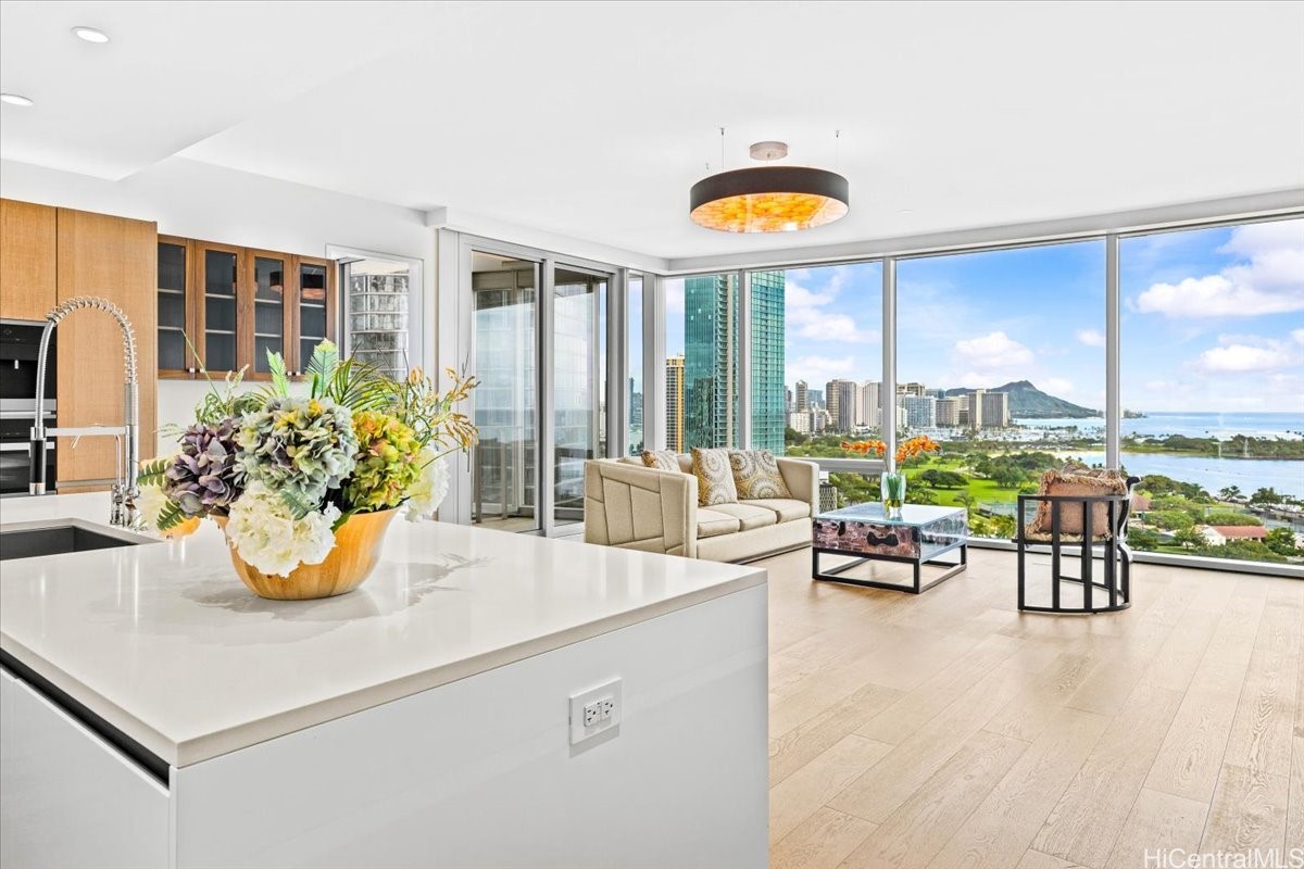 1118 Ala Moana Boulevard 1606
