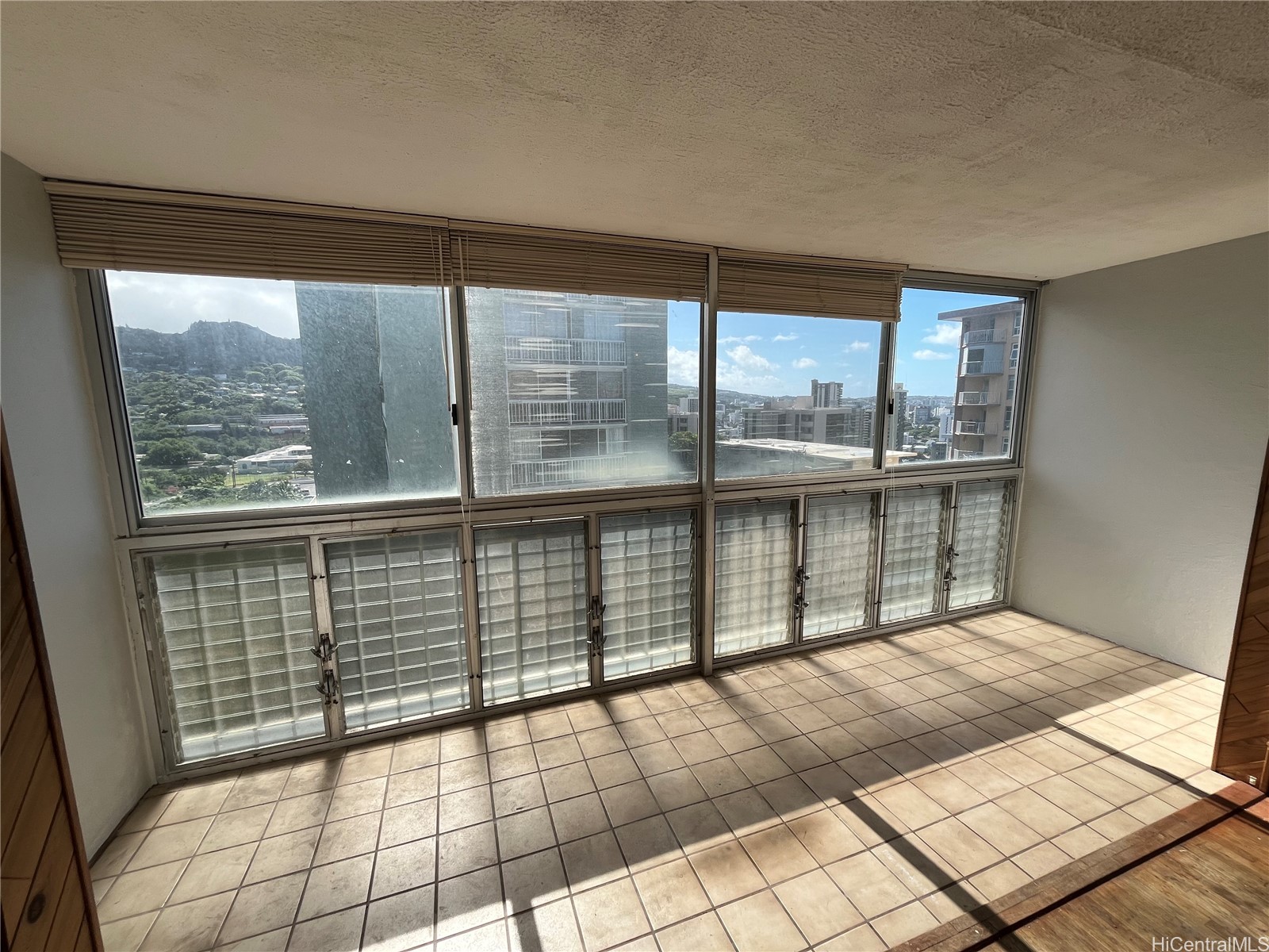 1011 Prospect Street 903