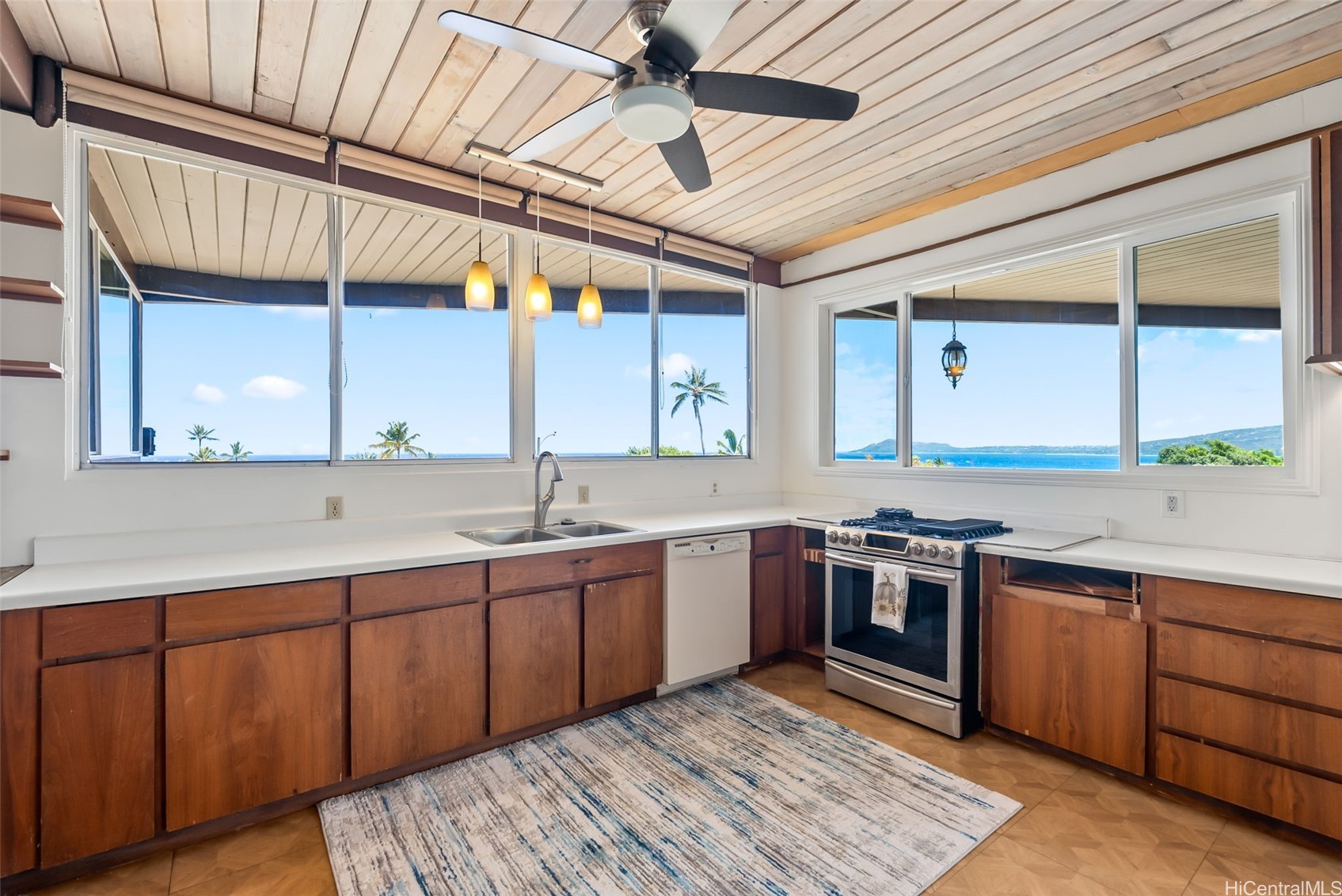 Honolulu, Hawaii, 96825, United States, 4 Bedrooms Bedrooms, ,2 BathroomsBathrooms,Residential,Active,2011425
