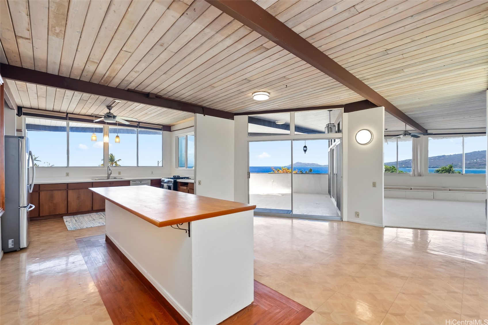 Honolulu, Hawaii, 96825, United States, 4 Bedrooms Bedrooms, ,2 BathroomsBathrooms,Residential,Active,2011425