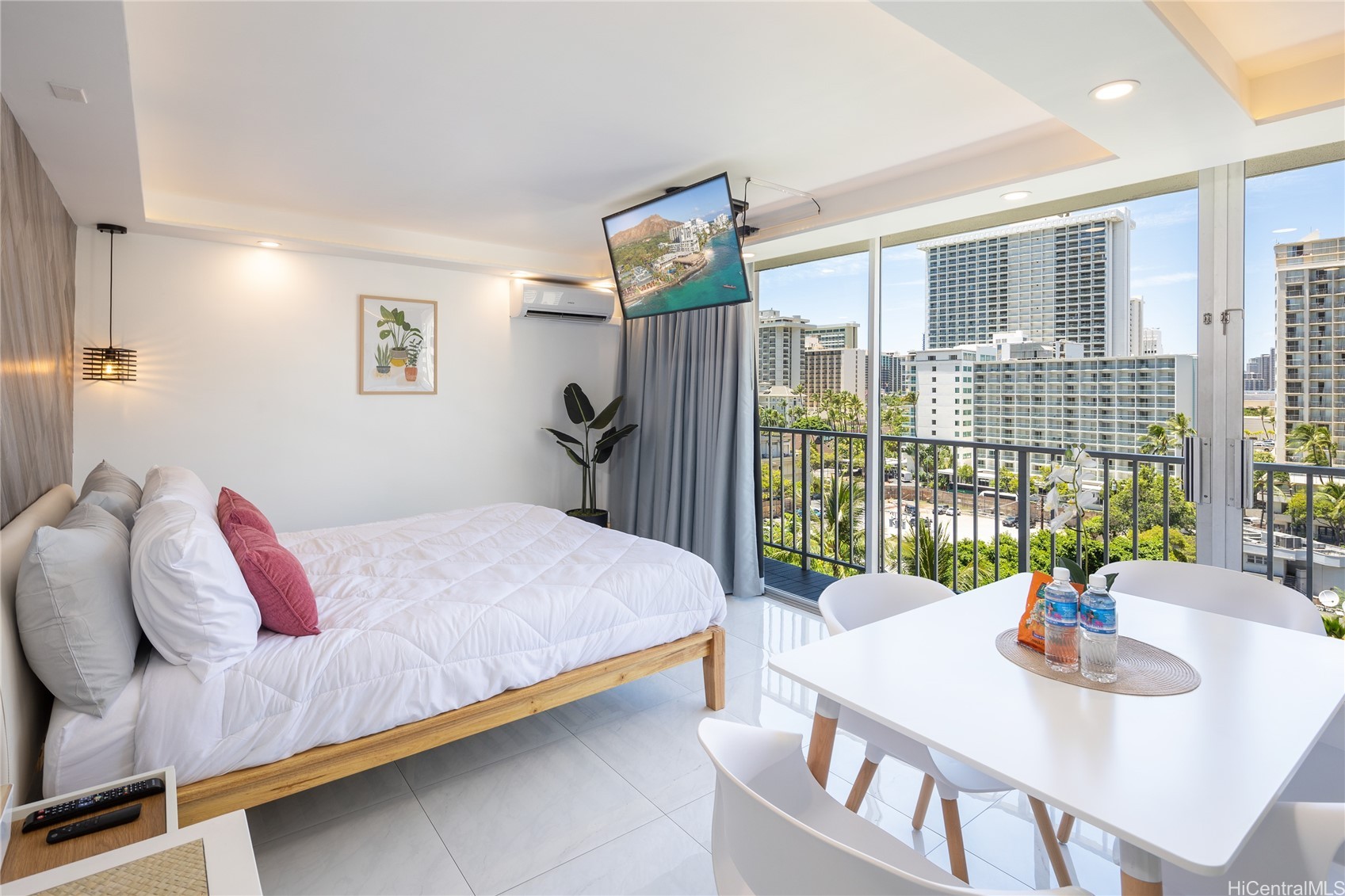 2427 Kuhio Avenue 1005