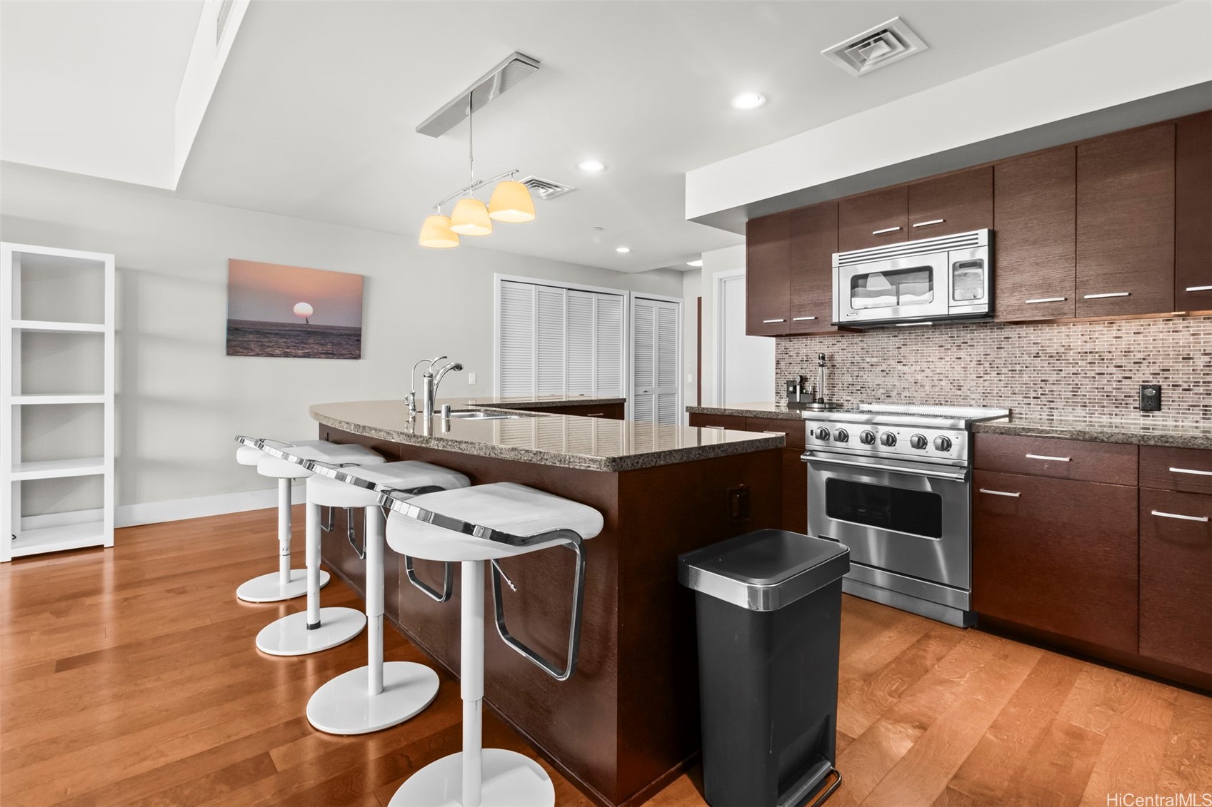 1837 Kalakaua Avenue 3506