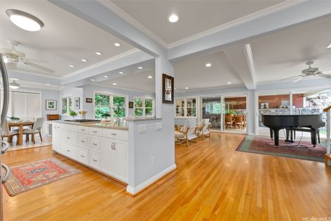 Photo of 5417 Kilauea Place, Honolulu, HI 96816 (MLS # 202604163)