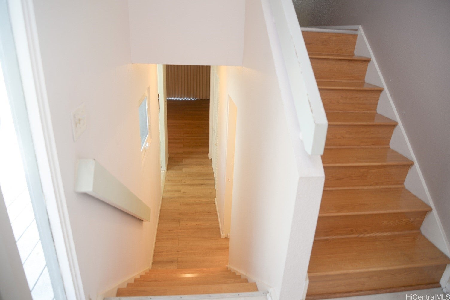 98-1483 Kaahumanu Street E180