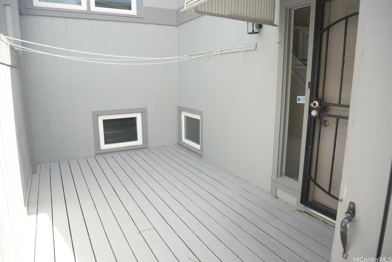 98-1483 Kaahumanu Street E180