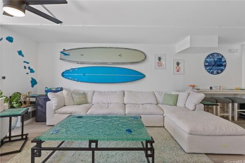 Photo of 2987 Kalakaua Avenue #304, Honolulu, HI 96815 (MLS # 202603763)