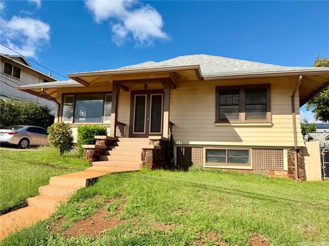Photo of 1118 15th Avenue, Honolulu, HI 96816 (MLS # 202528380)
