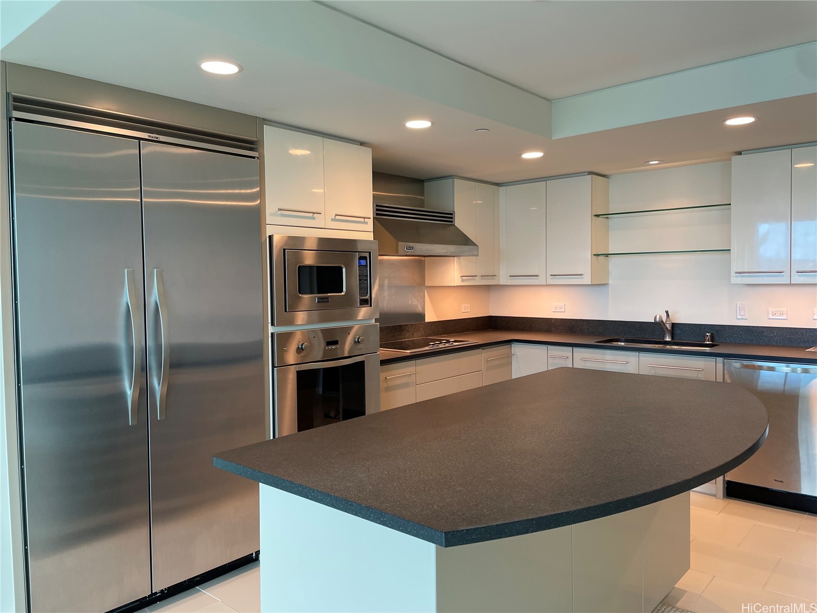 1200 Queen Emma Street 3511