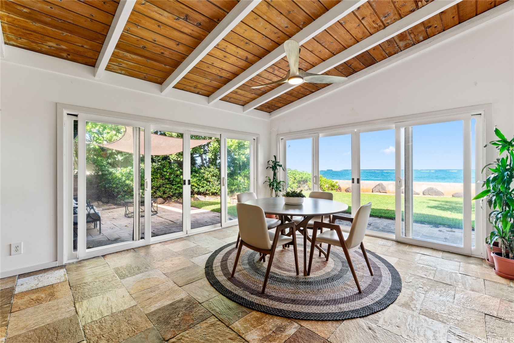 68-687 Farrington Highway