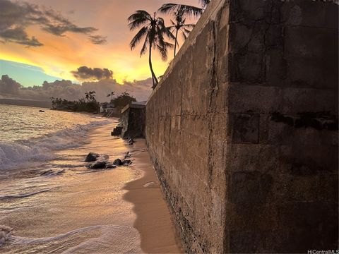 68-687 Farrington Highway Waialua HI 96791