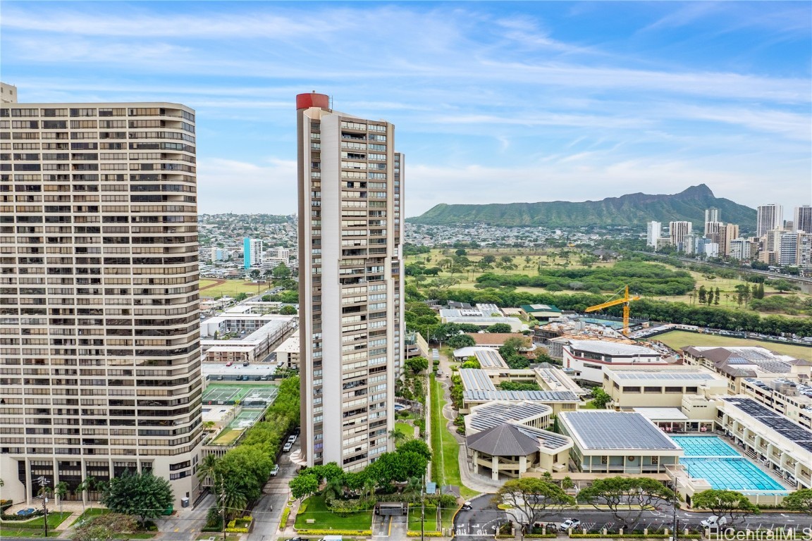 Royal Iolani Condominium