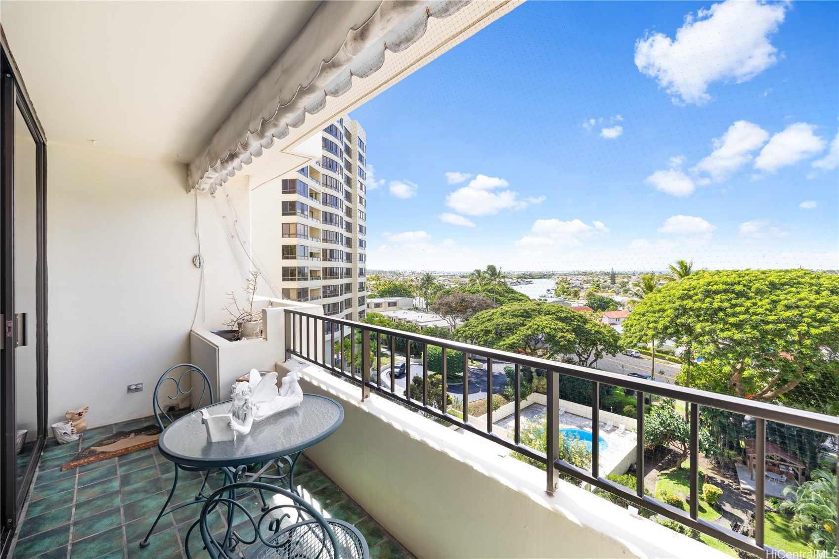 6750 Hawaii Kai Drive 505