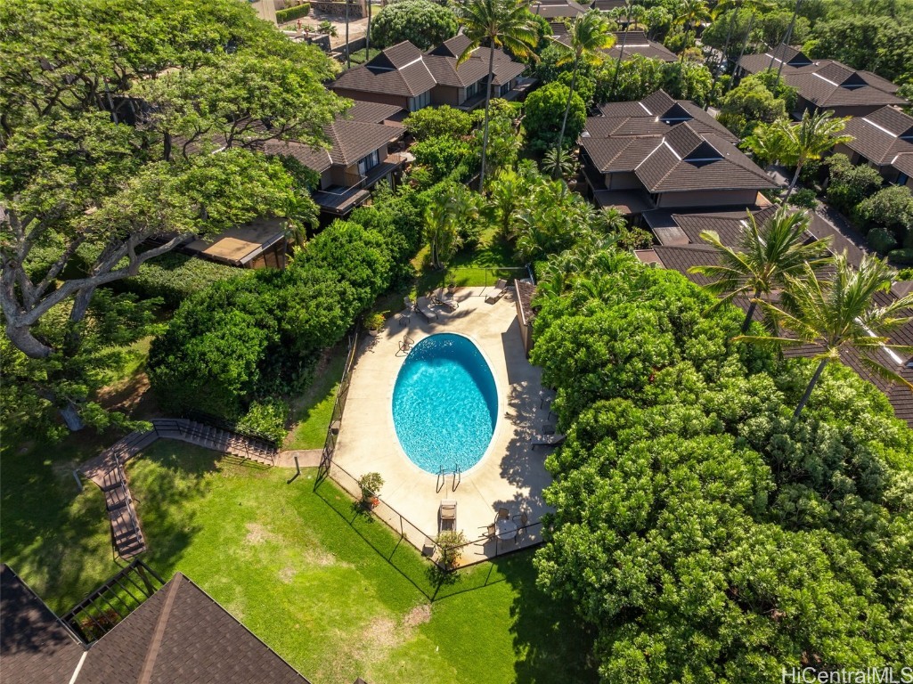 La Pietra Condominium