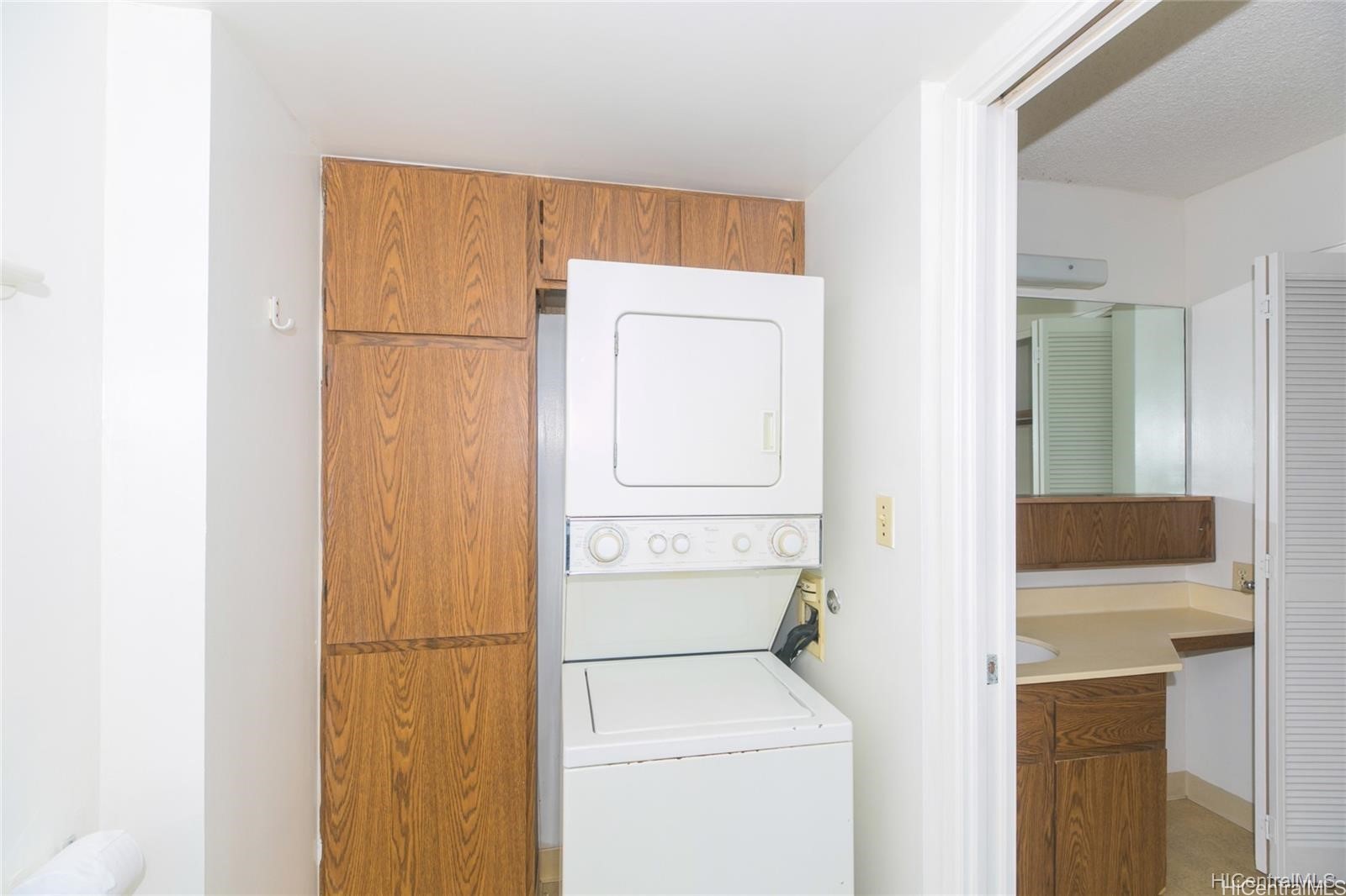 98-402 Koauka Loop 605