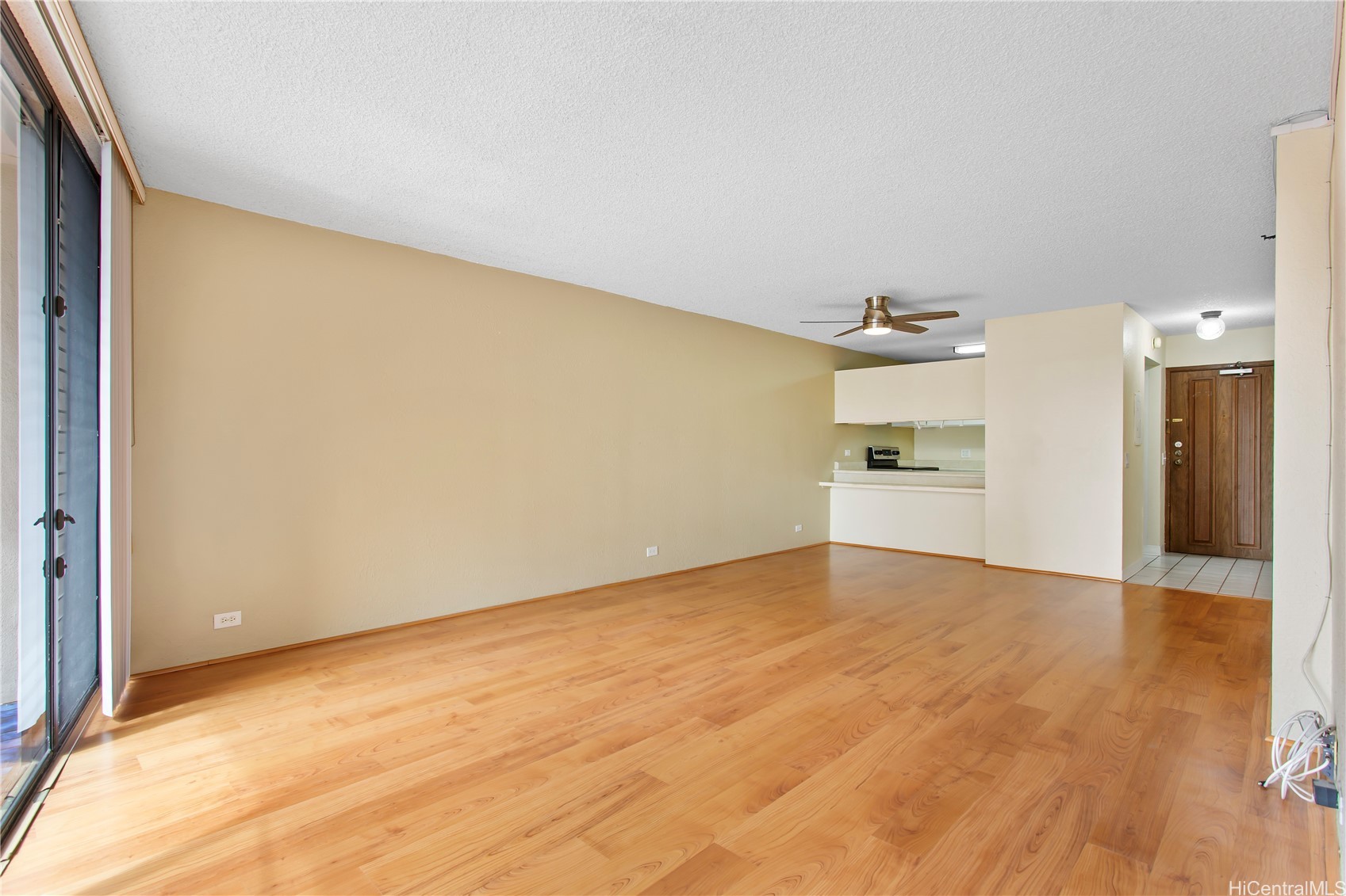 98-351 Koauka Loop C402