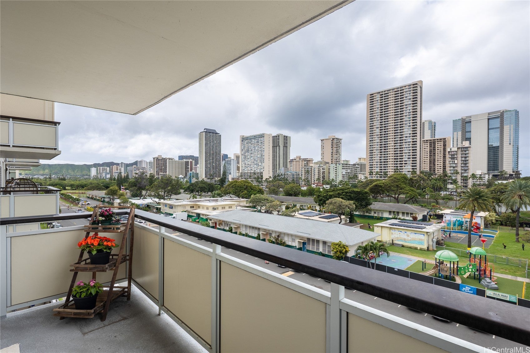 509 University Avenue 504