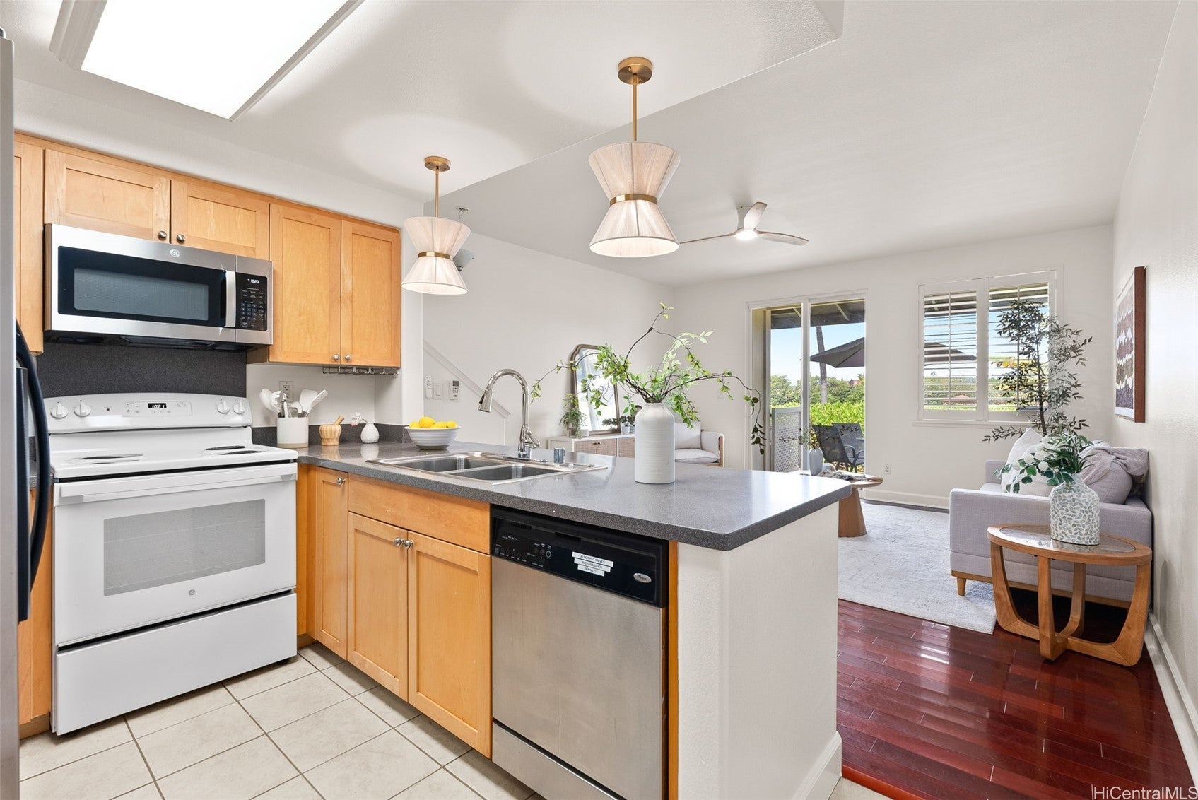 92-1498 Aliinui Drive 102