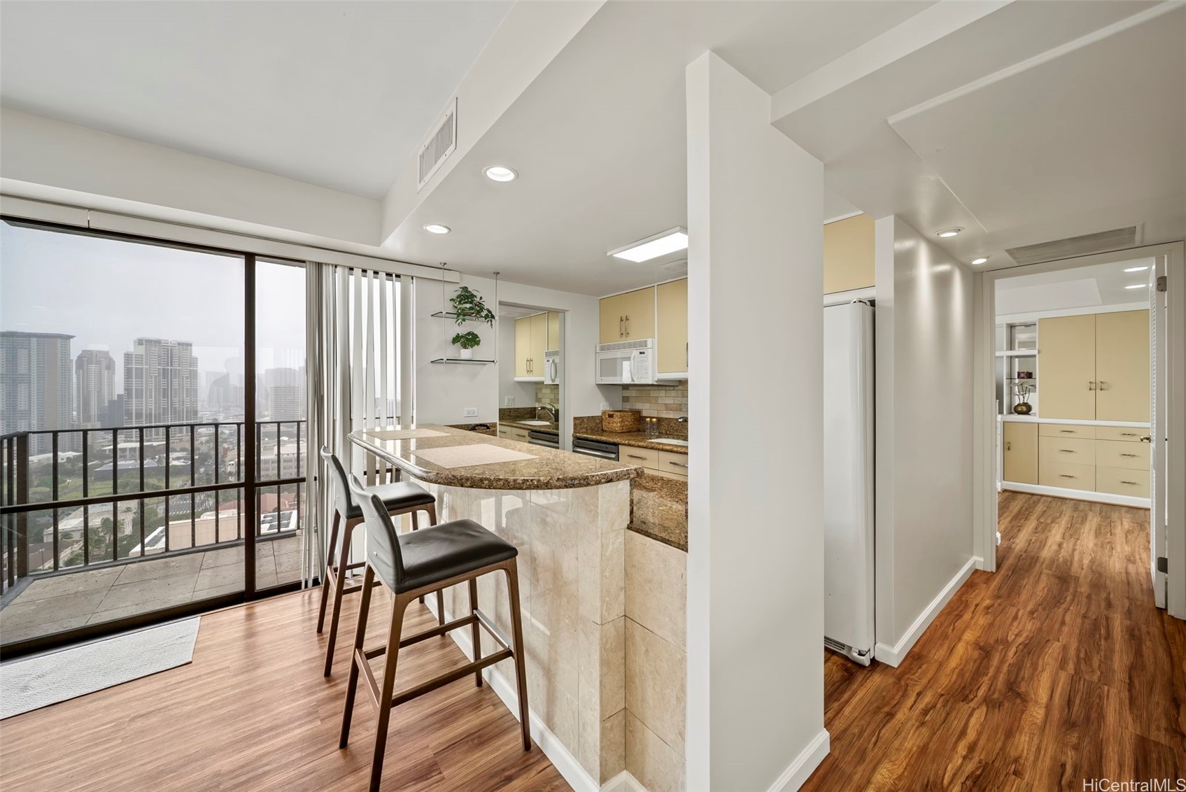 225 Queen Street 26D