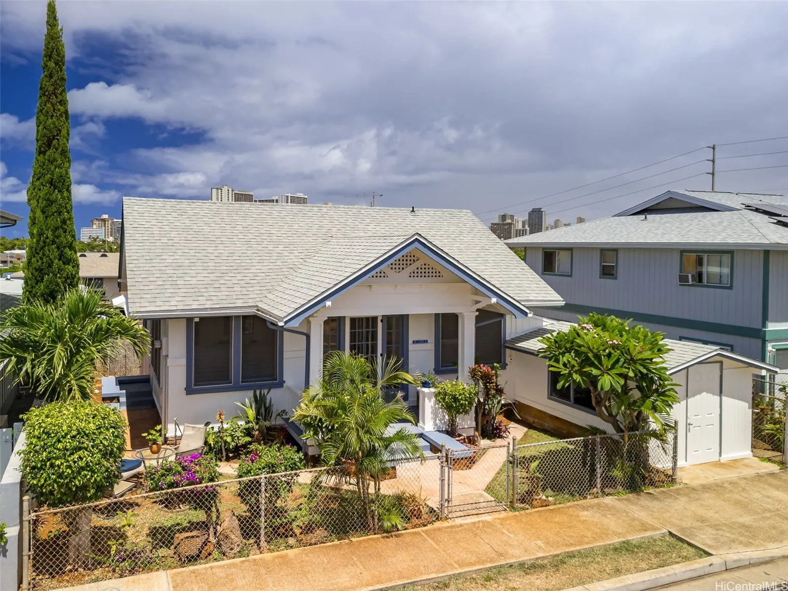 Honolulu, Hawaii 96815, United States, 3 Bedrooms Bedrooms, ,1 BathroomBathrooms,Residential,Active,153895