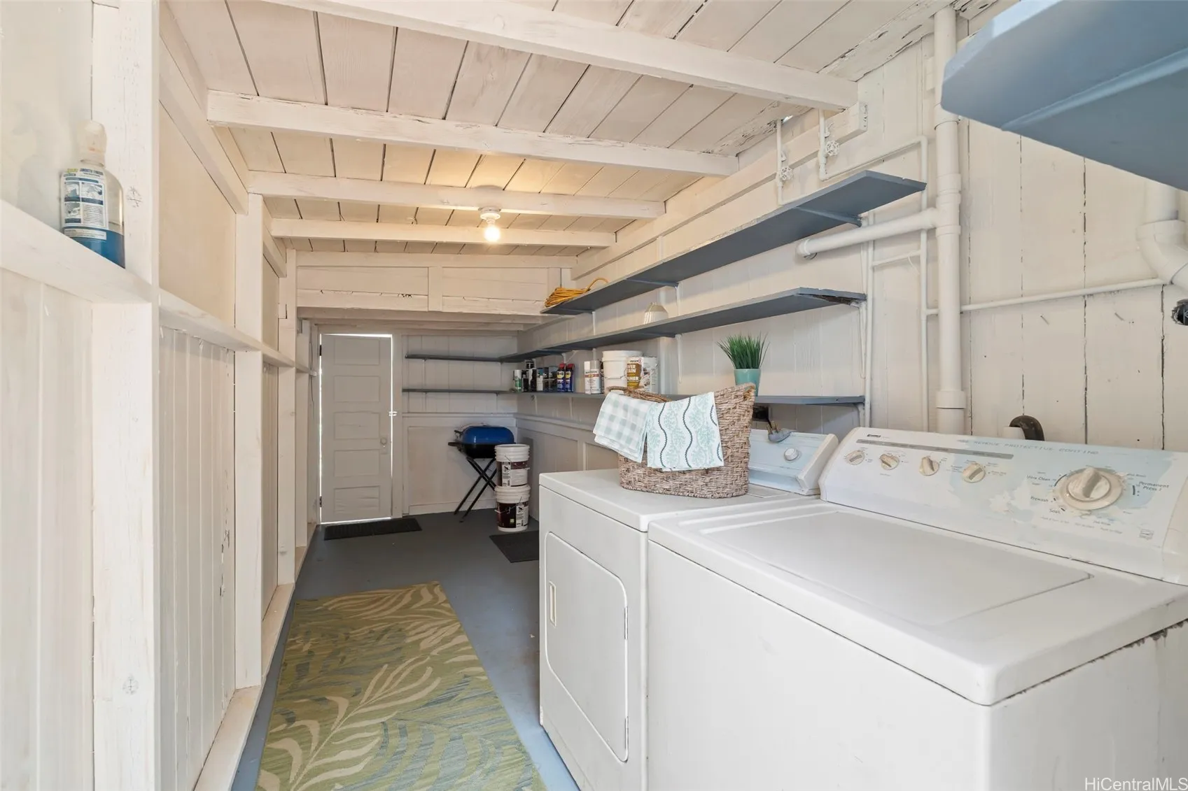 Honolulu, Hawaii 96815, United States, 3 Bedrooms Bedrooms, ,1 BathroomBathrooms,Residential,Active,153895